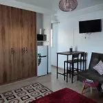 Modern Oasis - Rare Stylish Apartment